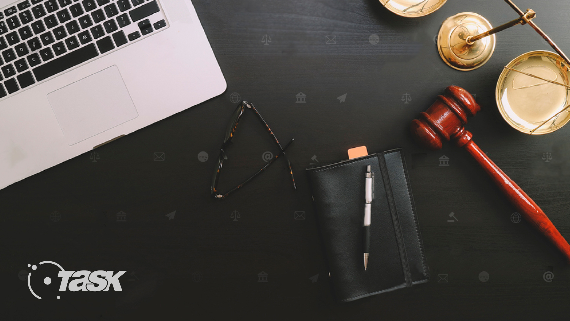 Um site bem estruturado para o seu escritório de advocacia servirá como um portfólio e aumentará suas chances de ser encontrado nos mecanismos de busca.